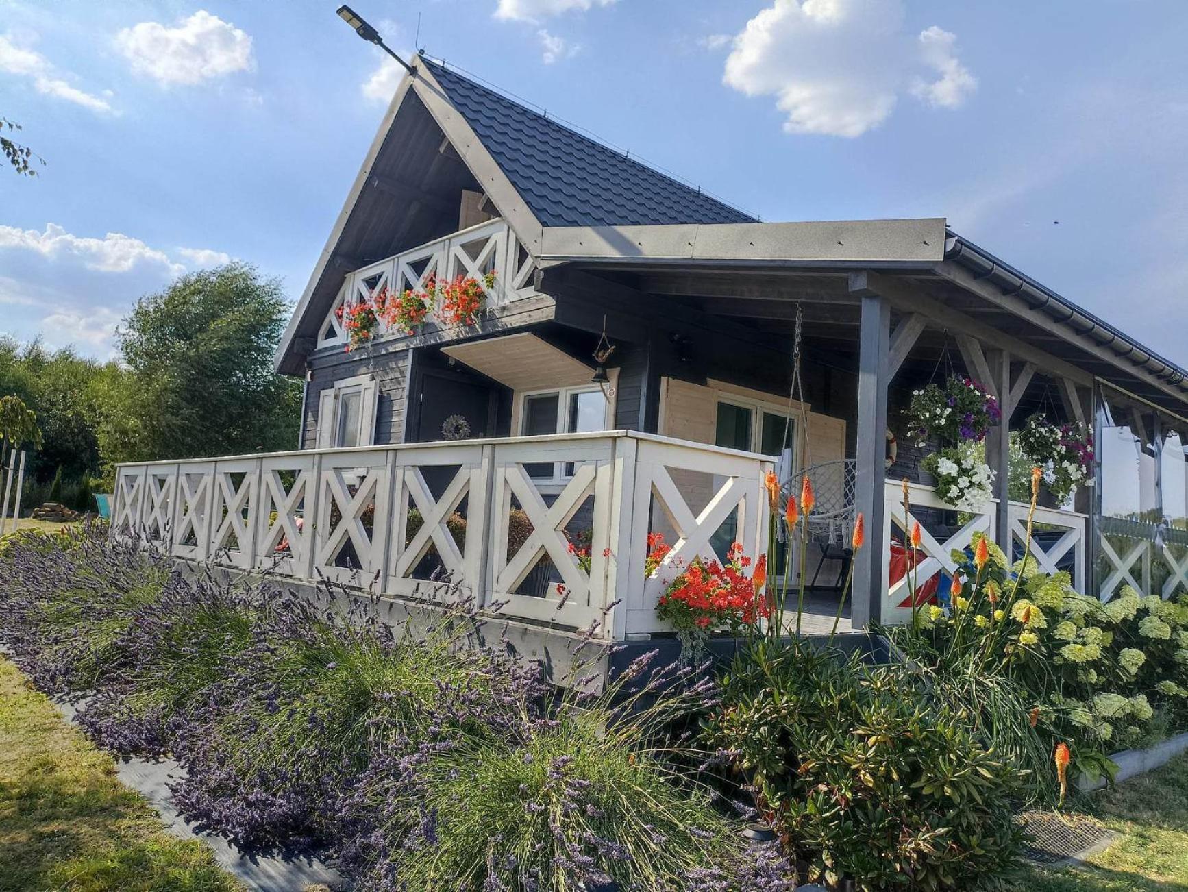Domek Lawendowe Wzgorze Na Wylacznosc Z Jacuzzi I Klimatyzacja Mielenko Exteriör bild